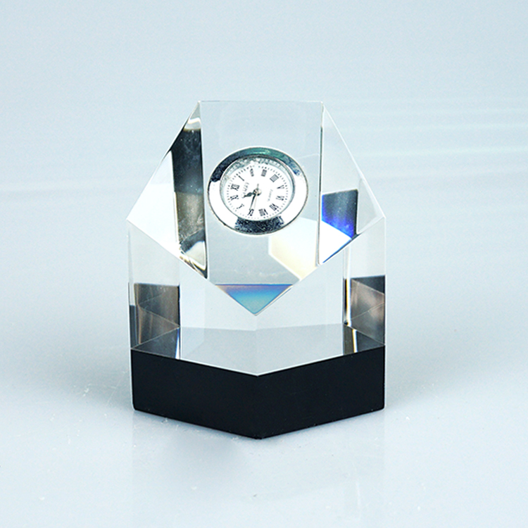Manufacturers direct crystal crafts diamond carvings clock decoration customized enterprise office home decoration