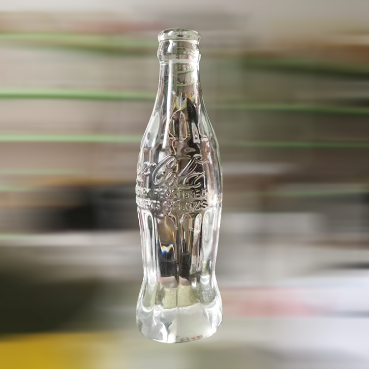 Crystal crafts creative gifts display a clear glass coke bottle to send friends lovers spot manufacturers direct selling
