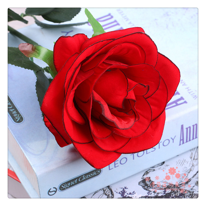 Artificial flower simulation bouquet home decoration flowers single rose silk flower wedding dried flowers. Artificial flower simulation bouquet home decoration flowers single rose silk flower wedding dried flowers.