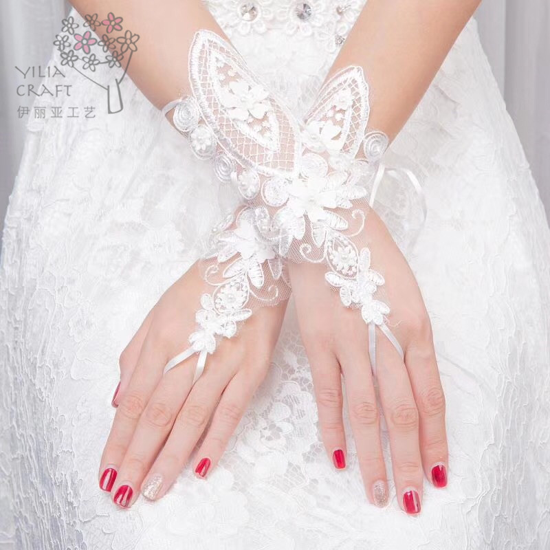 2018 bride&#039;s wedding dress gloves lace and long sun protection gloves summer han style.