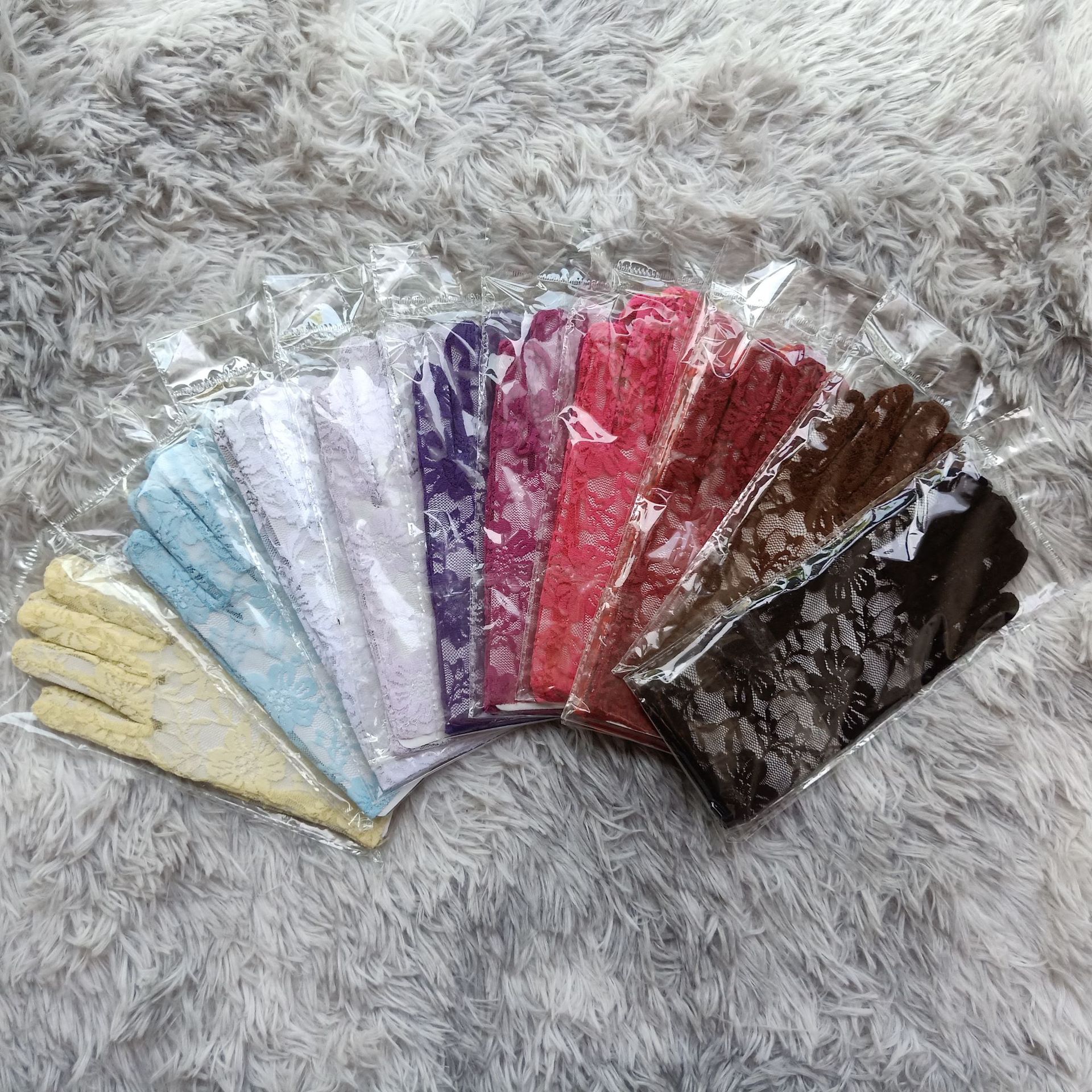 Summer Black and White Multi-Color Chrysanthemum Sun Protection Short Etiquette Wedding Five Finger Lace Untra Thin Stretch Wedding Gloves