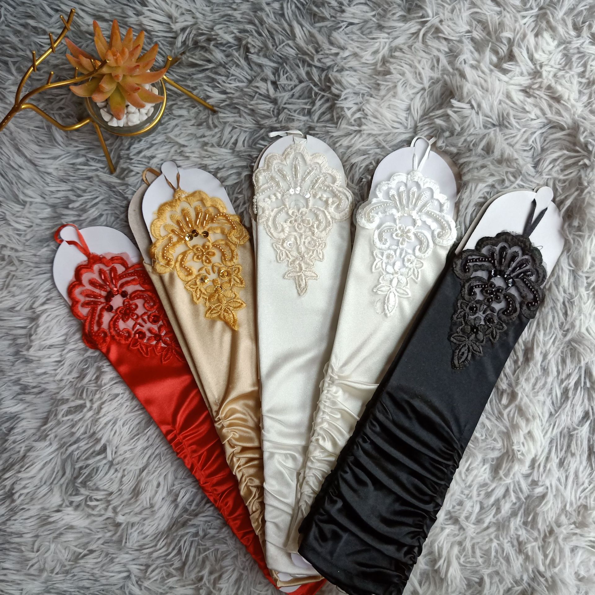 Factory Direct Sales Cross-Border Hot Sale Embroidered Laminate Long Hook Finger Wedding Etiquette Stage Accessories Gloves