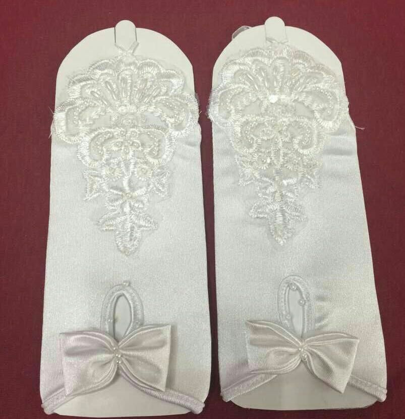 Satin Wedding Dress Etiquette Gloves