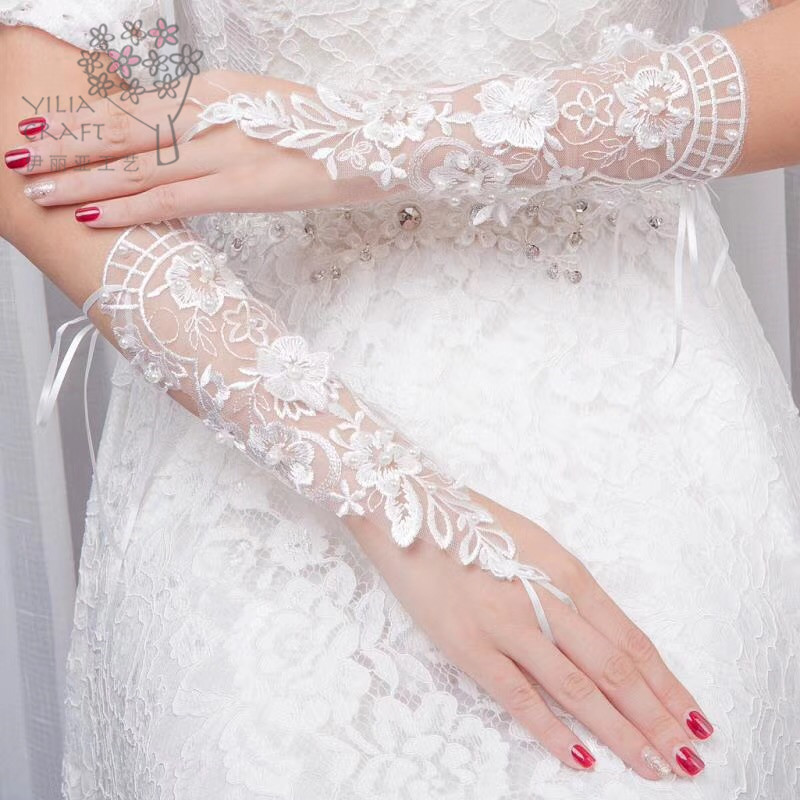 Elia Korean bride gloves wedding gown with lace embroidered mittens.
