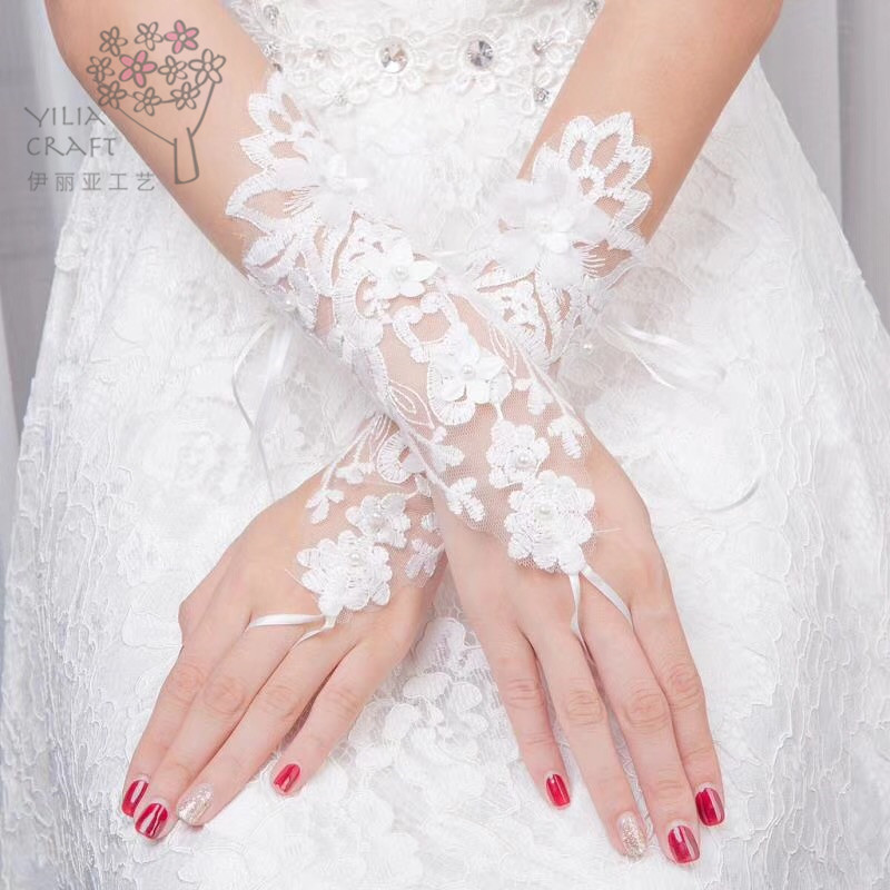 Elia Korean bride gloves wedding gown with lace embroidered mittens.
