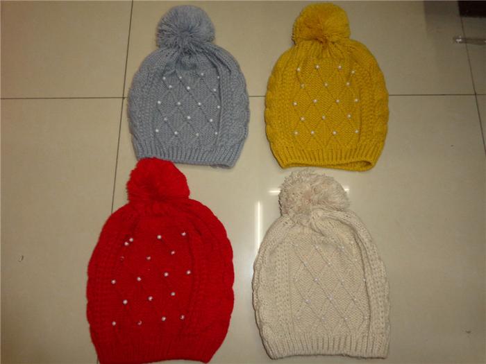 Fall/winter girls knitted Hat naked wedding Tong with handmade Pearl wool hat Fall/winter girls knitted Hat naked wedding Tong with handmade Pearl wool hat