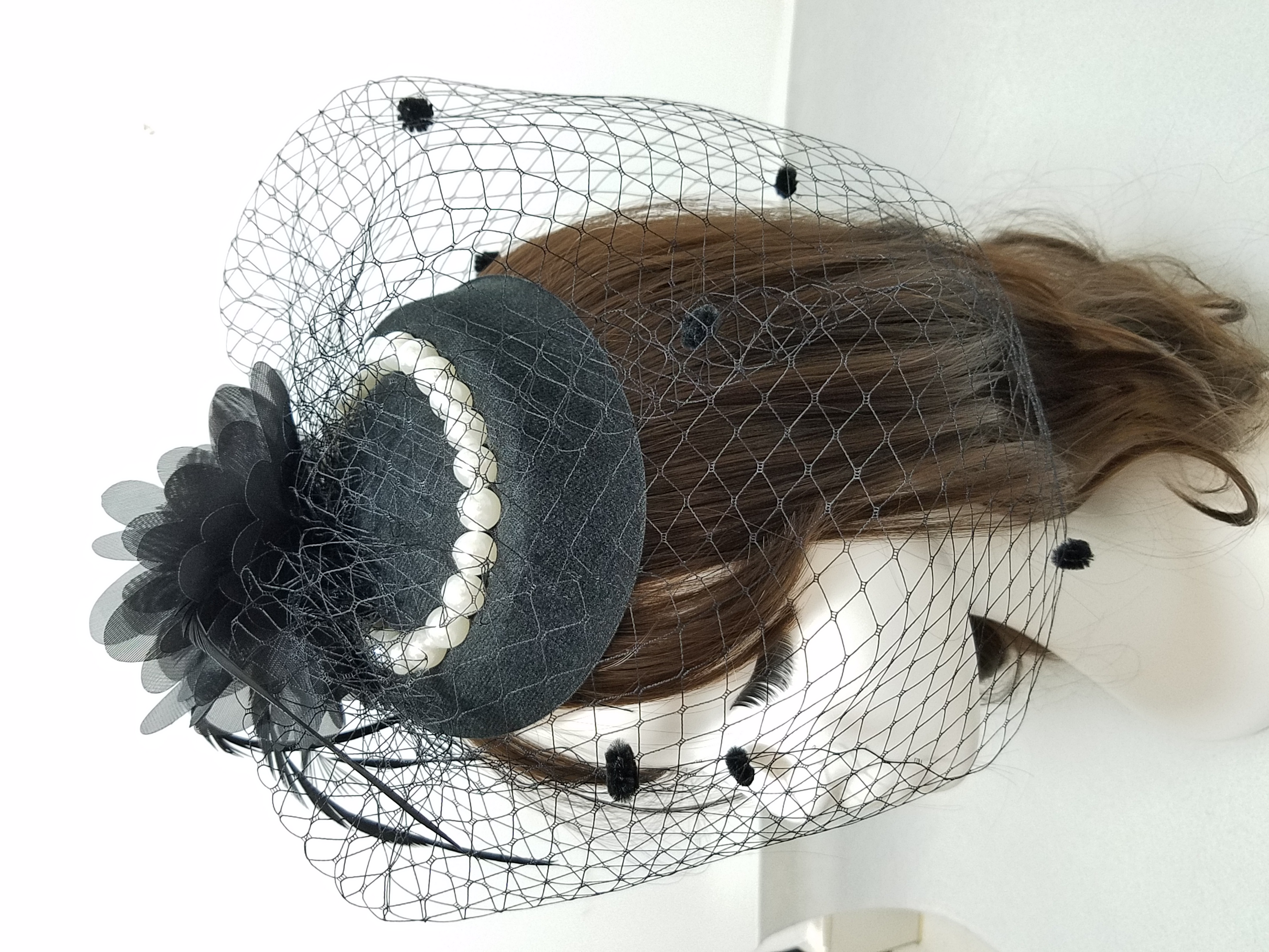 pearl beads Ins Amazon Fasinator Horceracing hat Fashion Feather Net veil hat Hity Iqueenstar derbyhats wedding party 