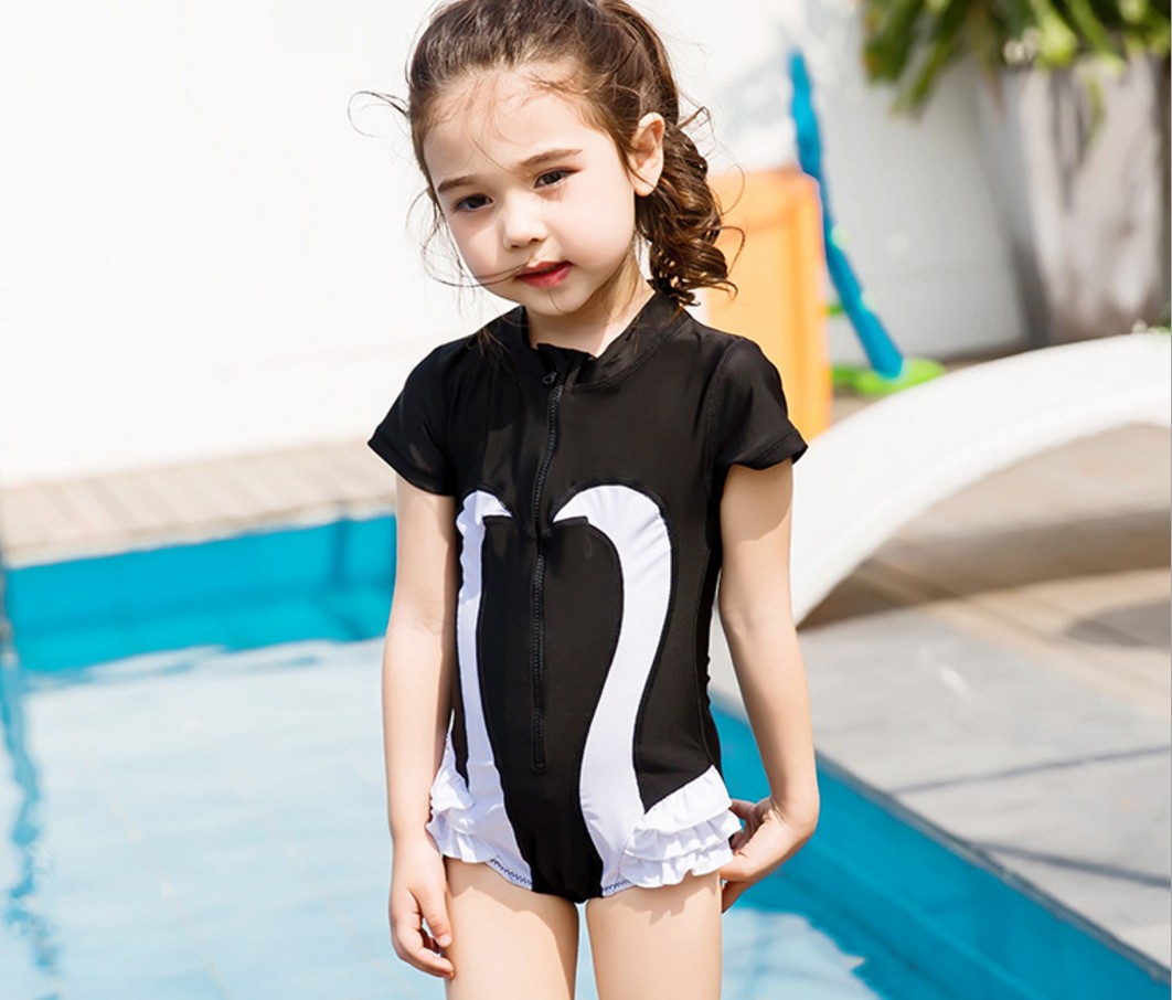 2017 new children swimsuit piece body sunscreen girl swimsuit swan baby swimsuit