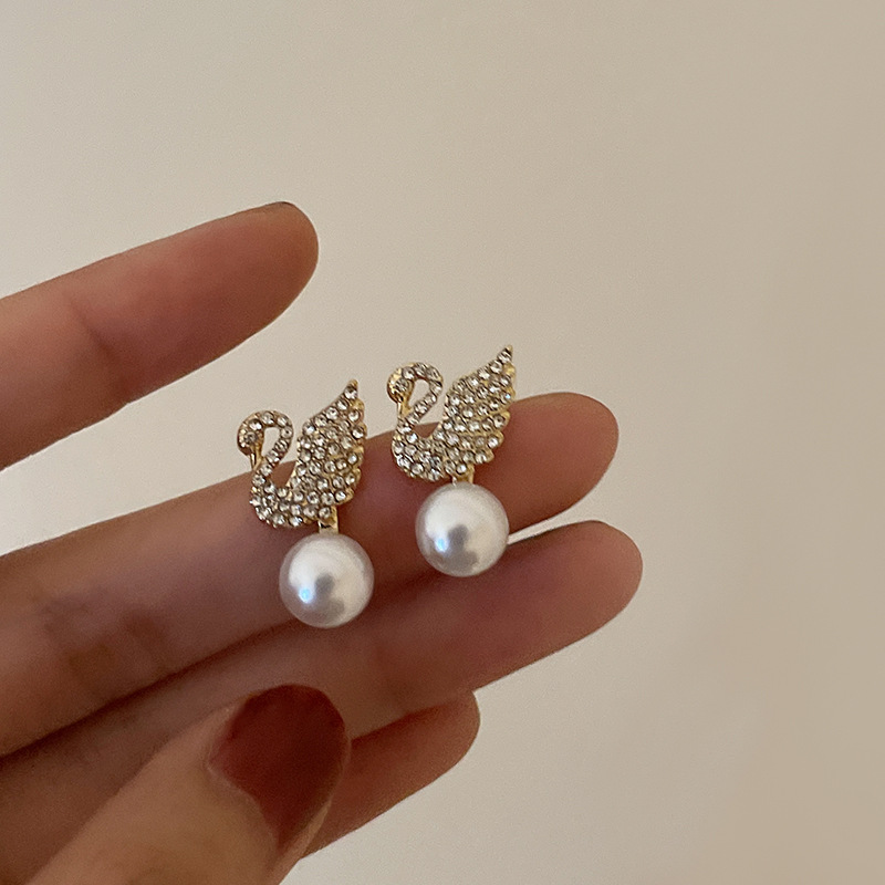 925 Silver Needle Pearl Micro-Inlaid Swan Earrings Korean Dongdaemun Small Online Influencer Earrings Simple Ins Fashion Earrings 925 Silver Needle Pearl Micro-Inlaid Swan Earrings Korean Dongdaemun Small Online Influencer Earrings Simple Ins Fashion Earrings