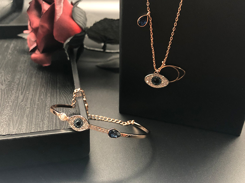 Devil's Eye Necklace with Swarovski Elements, Shijia Swan Girls' Clavicle Chain Bracelet, Jingdong Delivery Devil's Eye Necklace with Swarovski Elements, Shijia Swan Girls' Clavicle Chain Bracelet, Jingdong Delivery