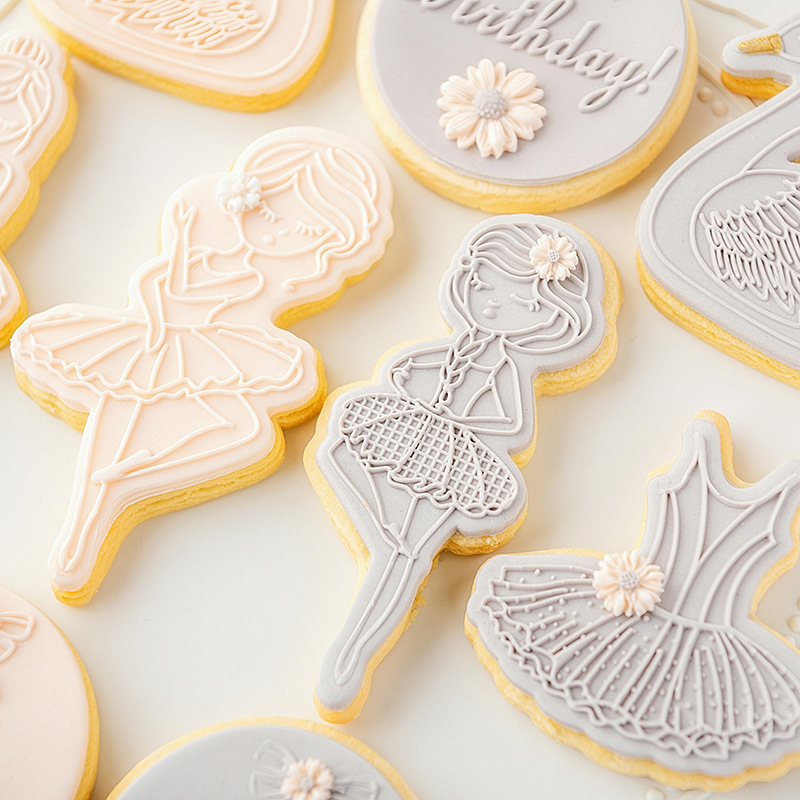 Baking Cake Tools European Dessert Mold Frosting Cutter Ballet Girl White Swan Fondant Cookies Pressing Die
