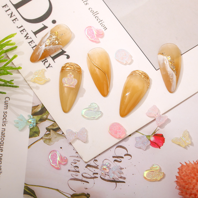 Nail Art Luminous Butterfly Fox Goldfish Swan Five-Pointed Star Crown Skull Plating Color AB Magic Color Mixing Nail Crystal Nail Art Luminous Butterfly Fox Goldfish Swan Five-Pointed Star Crown Skull Plating Color AB Magic Color Mixing Nail Crystal