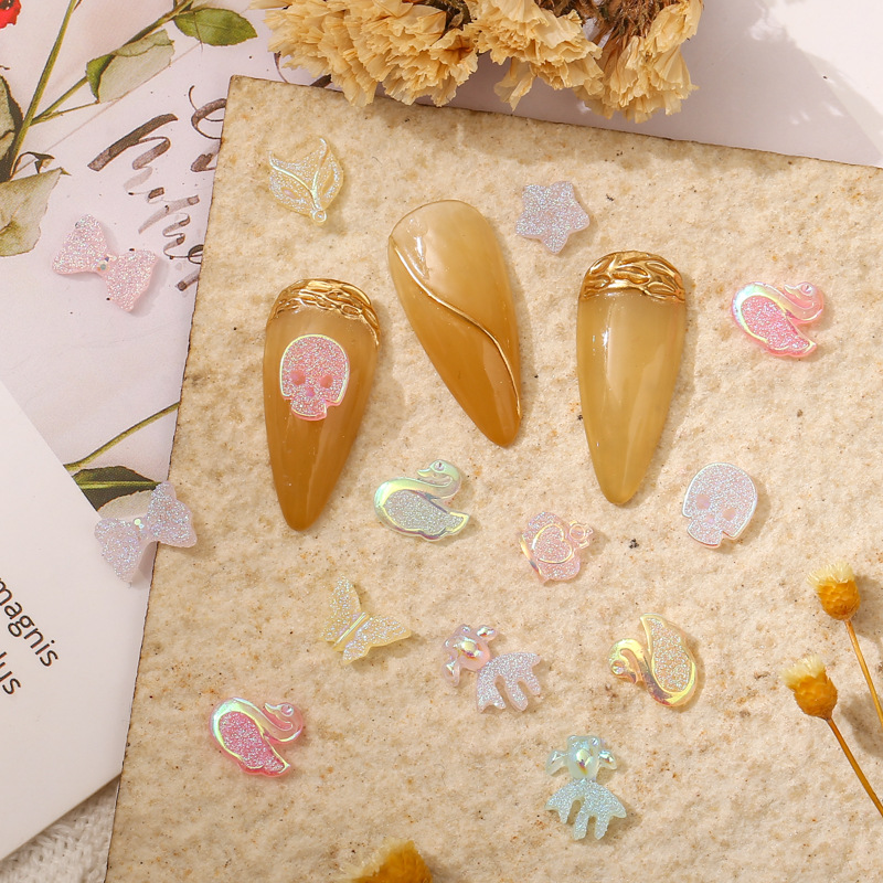 Nail Art Luminous Butterfly Fox Goldfish Swan Five-Pointed Star Crown Skull Plating Color AB Magic Color Mixing Nail Crystal Nail Art Luminous Butterfly Fox Goldfish Swan Five-Pointed Star Crown Skull Plating Color AB Magic Color Mixing Nail Crystal