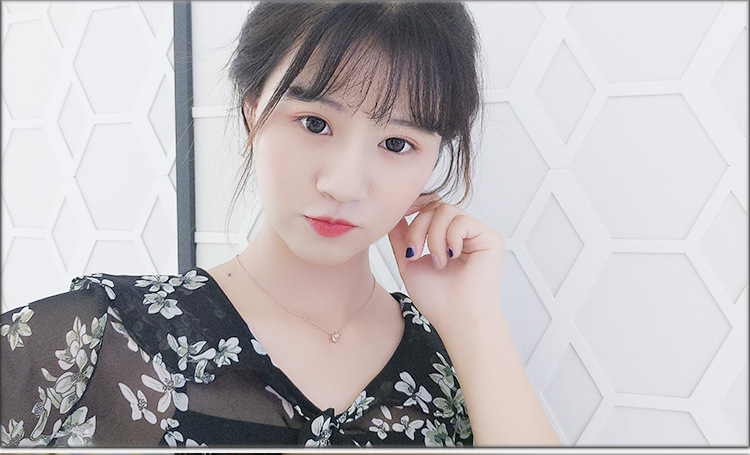 Same Style Internet Celebrity FourLeaf Clover Pendant Titanium Steel Necklace Female Swan Clavicle Chain Letter Necklace Same Style Internet Celebrity FourLeaf Clover Pendant Titanium Steel Necklace Female Swan Clavicle Chain Letter Necklace