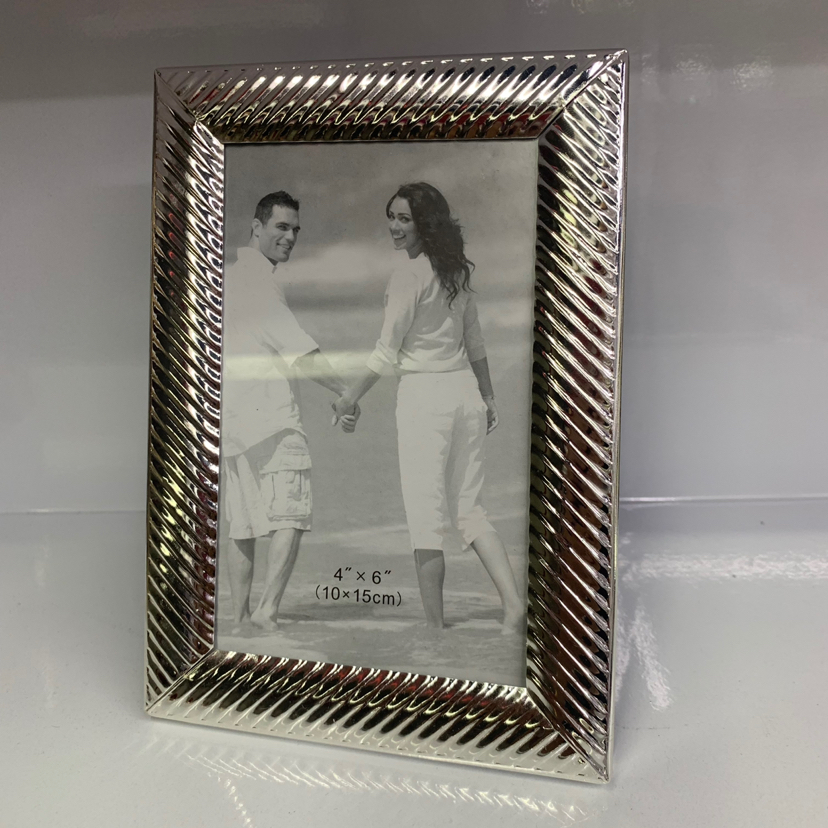 Large Edge Iron Plating Silver Glass Creative Decoration Photo Home Decorative Gift Crafts Metal Photo Frame Large Edge Iron Plating Silver Glass Creative Decoration Photo Home Decorative Gift Crafts Metal Photo Frame