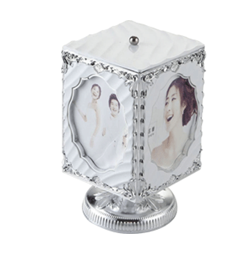 Factory Wholesale Creative Rotational Clockwork Photo Frame Music Box 5-Inch Gift Photo Frame Combined Table Photo Box
