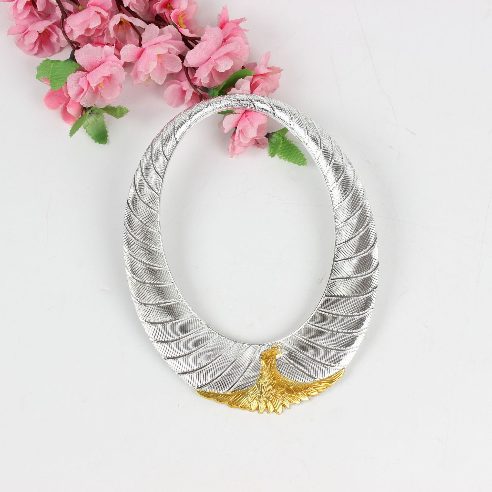 Oval Medal Flower Frame Plastic Medal Lace Window Medal Accessories Medal Custom Peacock Photo Frame