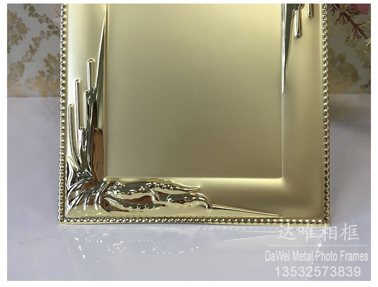 Electroplating metal semi-finished photo frame accessories factory direct selling special home decoration accessories. Electroplating metal semi-finished photo frame accessories factory direct selling special home decoration accessories.