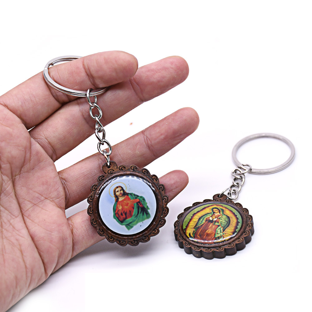 (Random Images) Wooden Icon Stickers Religious Keychain Pendants Tourist Souvenirs Gifts