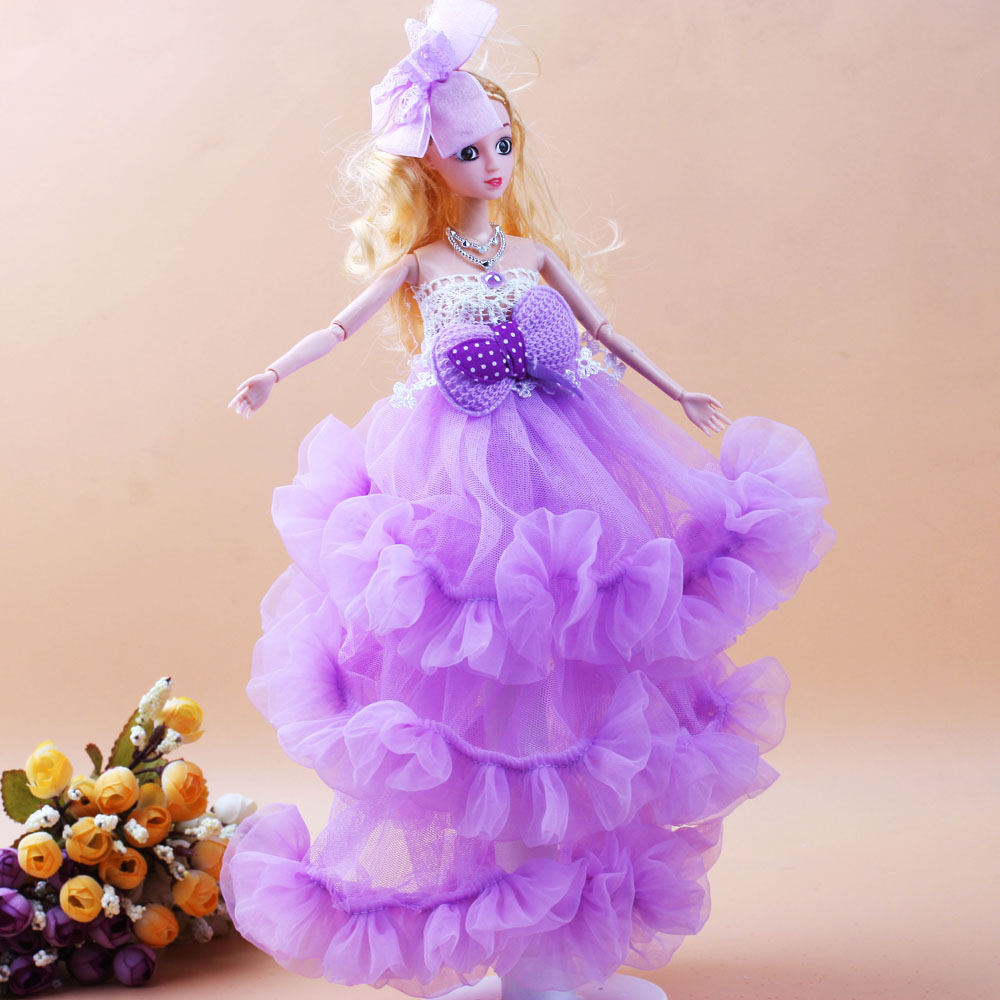 Big Wedding Dress Ddung Barbie Princess Keychain Pendant Training Class Playground Activity Small Gift