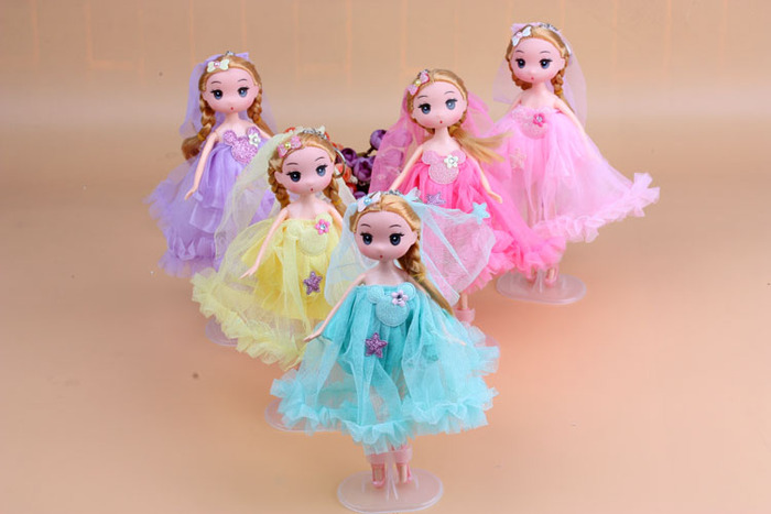 10 Yuan Boutique Youpin Ornament 26cm Mini Confused Doll Princess Barbie Wedding Keychain