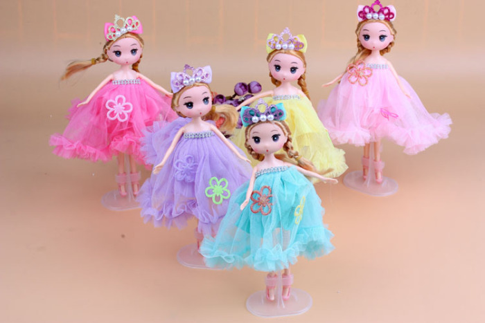 10 Yuan Boutique Youpin Ornament 26cm Mini Confused Doll Princess Barbie Wedding Keychain