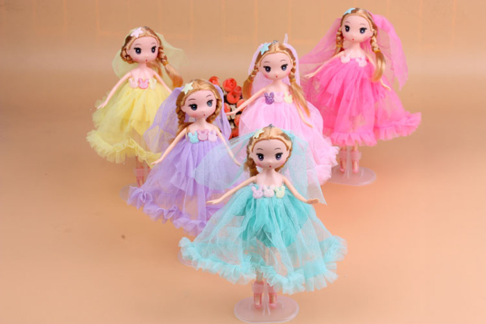 10 Yuan Boutique Youpin Ornament 26cm Mini Confused Doll Princess Barbie Wedding Keychain