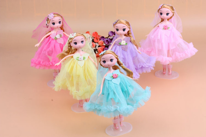 10 Yuan Boutique Youpin Ornament 26cm Mini Confused Doll Princess Barbie Wedding Keychain
