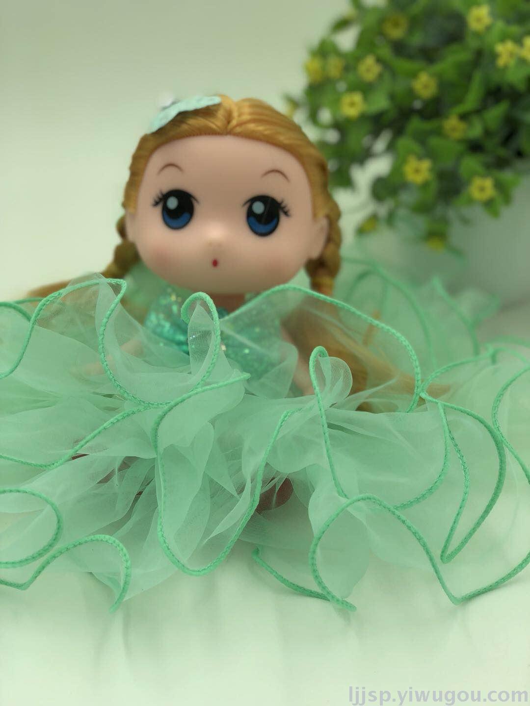 20cm wedding Big head confused girl Toy doll Creative Princess Bobby Keychain Chain Bag Pendant