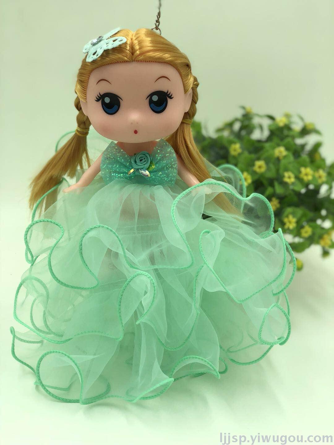 20cm wedding Big head confused girl Toy doll Creative Princess Bobby Keychain Chain Bag Pendant
