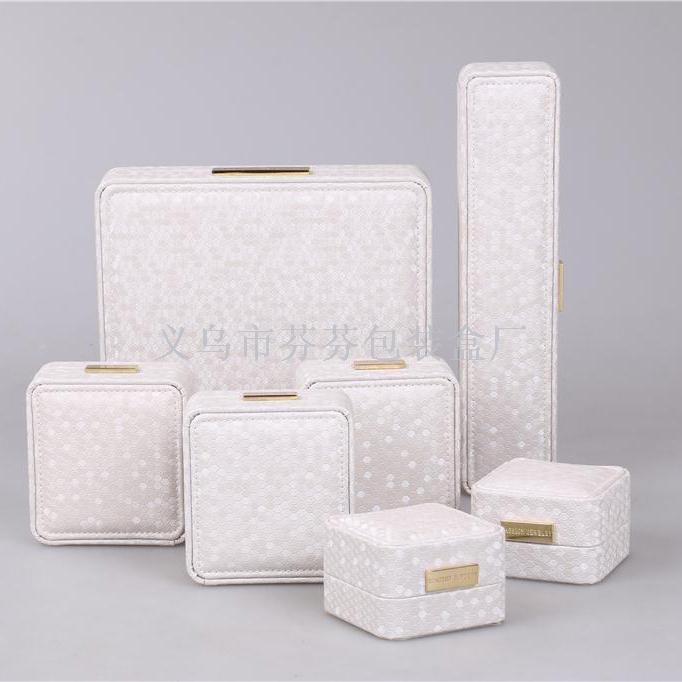 Pendant box stud ring box: Flannelette jewelry box good bracelet box stud ring box Pendant box stud ring box: Flannelette jewelry box good bracelet box stud ring box