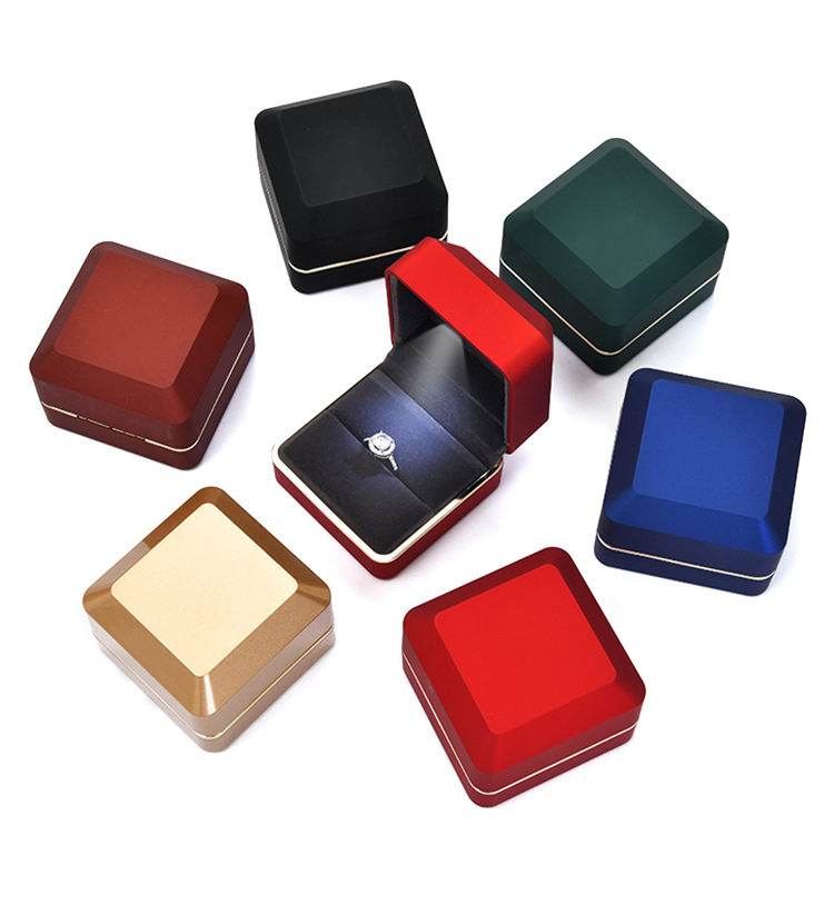 Fenfen Packaging Factory Direct Sales Jewelry Box Jewelry Box Ring Box Pendant Necklace Box Customized with LED Light