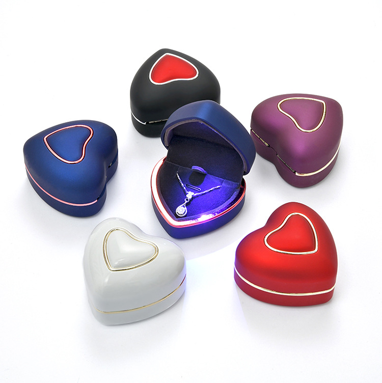Fenfen Packaging Factory Direct Sales Jewelry Box Jewelry Box Ring Box Pendant Necklace Box Customized with LED Light Fenfen Packaging Factory Direct Sales Jewelry Box Jewelry Box Ring Box Pendant Necklace Box Customized with LED Light