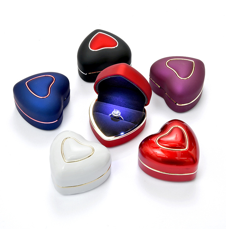 Fenfen Packaging Factory Direct Sales Jewelry Box Jewelry Box Ring Box Pendant Necklace Box Customized with LED Light Fenfen Packaging Factory Direct Sales Jewelry Box Jewelry Box Ring Box Pendant Necklace Box Customized with LED Light