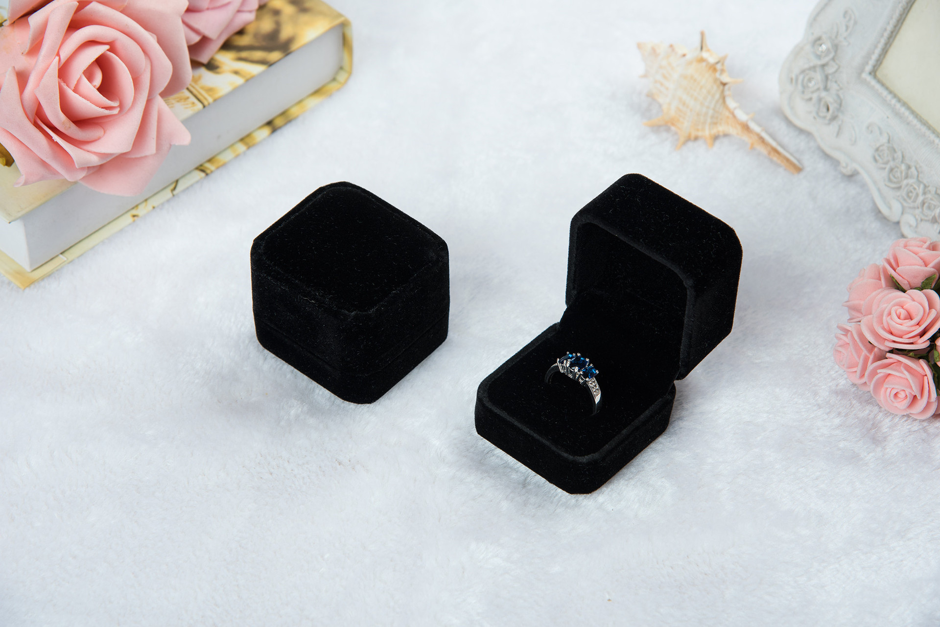 Flannel Ring Box Jewelry Box Badge Box Pink Gray Jewelry Box Jewelry Ring Box Wholesale Flannel Ring Box Jewelry Box Badge Box Pink Gray Jewelry Box Jewelry Ring Box Wholesale
