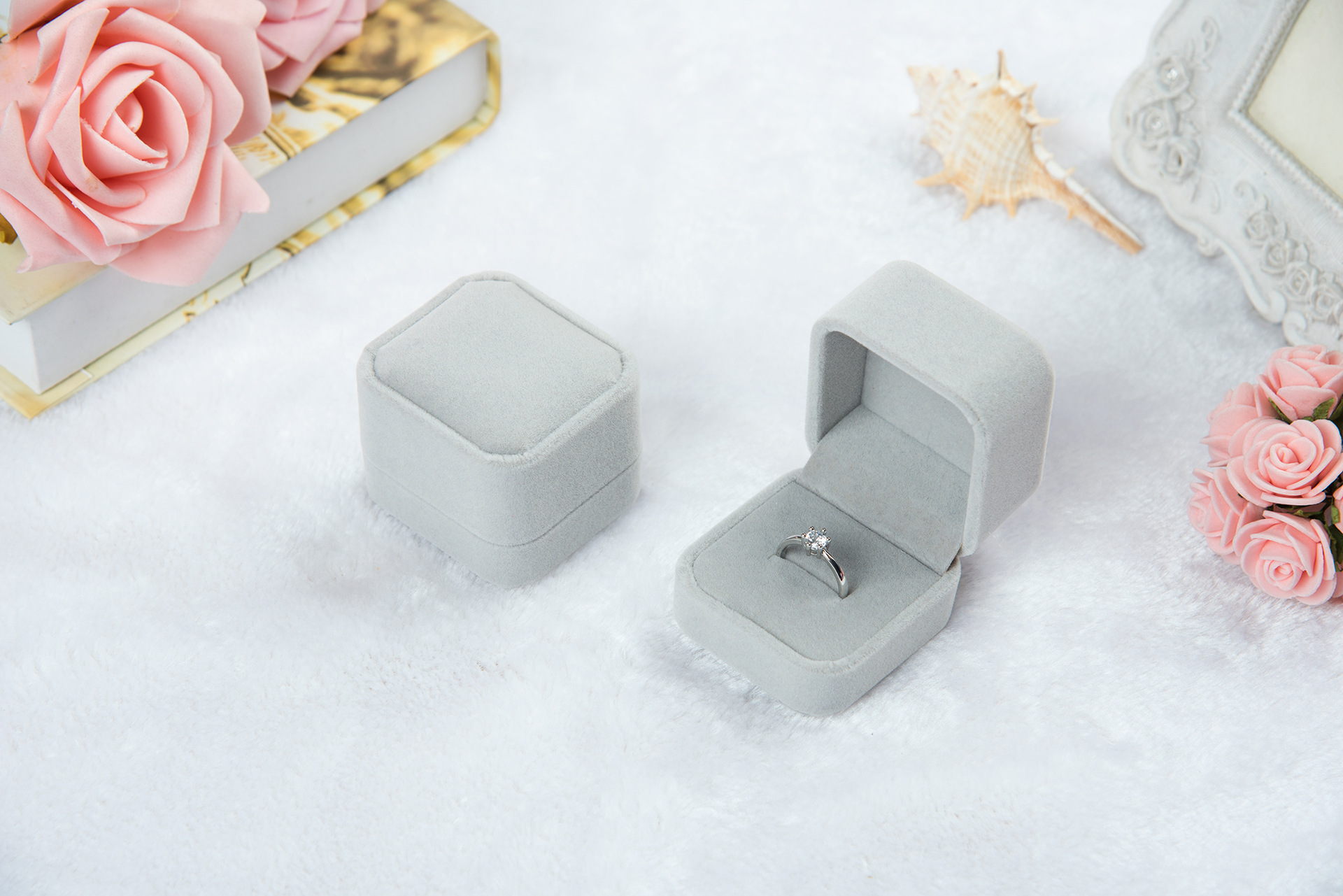 Flannel Ring Box Jewelry Box Badge Box Pink Gray Jewelry Box Jewelry Ring Box Wholesale Flannel Ring Box Jewelry Box Badge Box Pink Gray Jewelry Box Jewelry Ring Box Wholesale