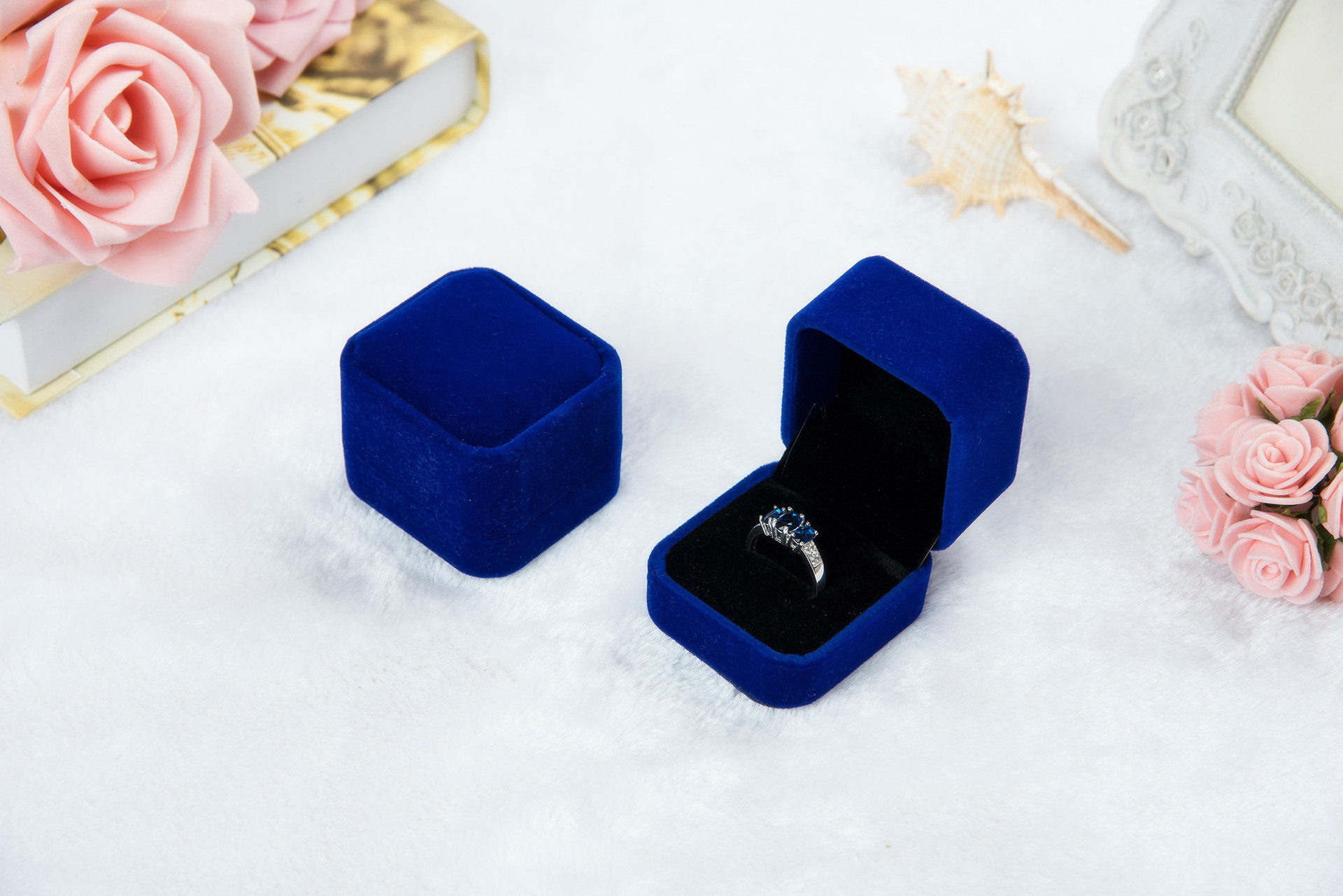Flannel Ring Box Jewelry Box Badge Box Pink Gray Jewelry Box Jewelry Ring Box Wholesale Flannel Ring Box Jewelry Box Badge Box Pink Gray Jewelry Box Jewelry Ring Box Wholesale