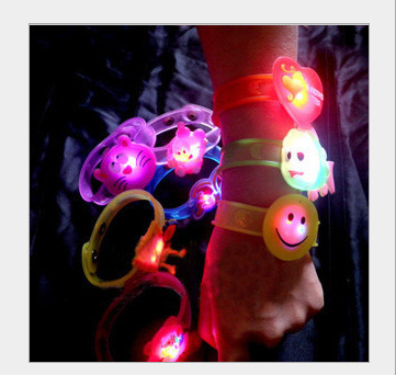 Flash flashing LED bracelet wrist watch lovely luminous watches