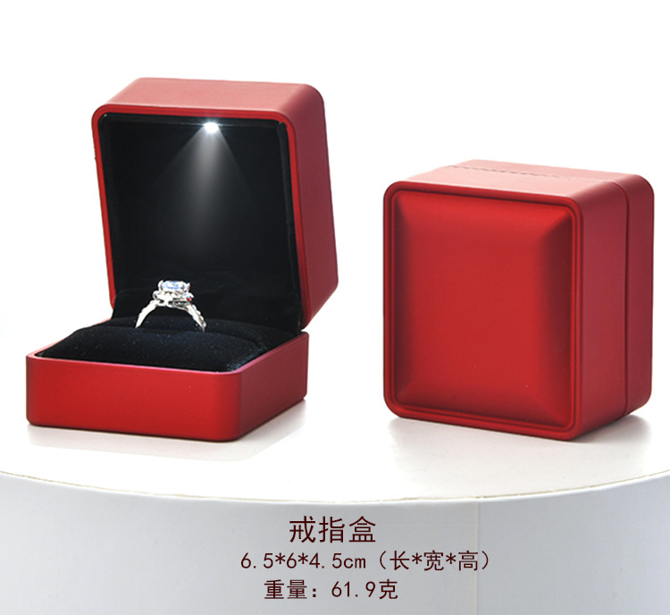 Factory Direct Sales Jewelry Box Jewelry Box Engagement Ring Box Pendant with Light Necklace Box Customized with LED Light