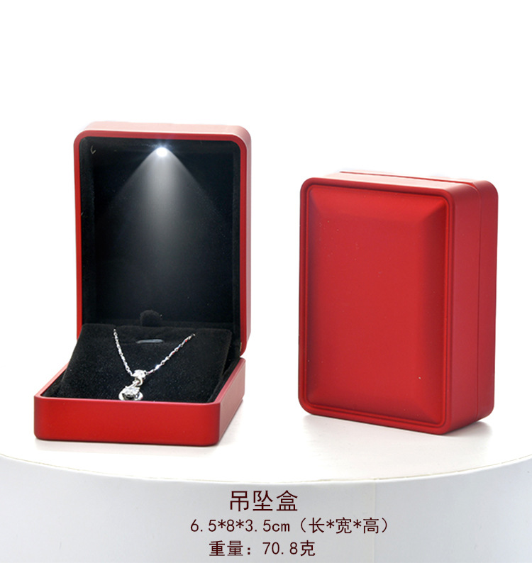 Factory Direct Sales Jewelry Box Jewelry Box Engagement Ring Box Pendant with Light Necklace Box Customized with LED Light