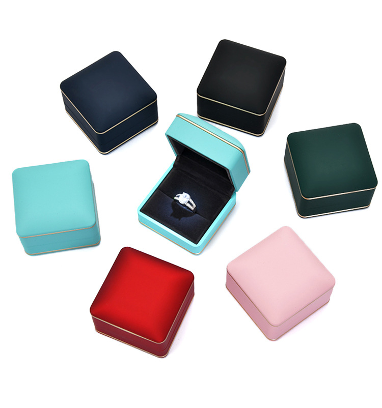 Fenfen Packaging Factory Direct Sales Jewelry Box Jewelry Box Ring Box Pendant Necklace Box Customized with LED Light