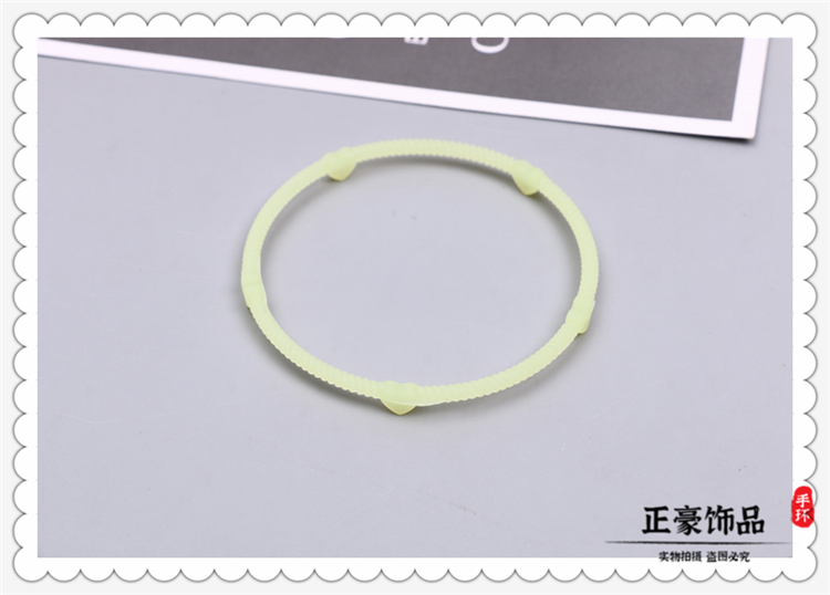 Colorful Children's Silicone Bracelet Customized Printable Lettering Logo Wrist Strap for Sports Men's and Women's Luminous Bracelet Colorful Children's Silicone Bracelet Customized Printable Lettering Logo Wrist Strap for Sports Men's and Women's Luminous Bracelet