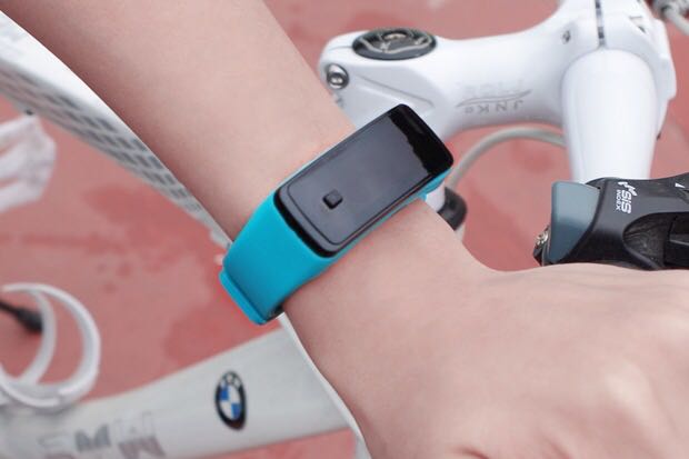 The new energy-saving luminous LED Bracelet