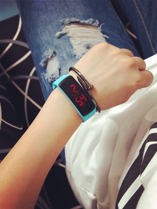 The new energy-saving luminous LED Bracelet The new energy-saving luminous LED Bracelet
