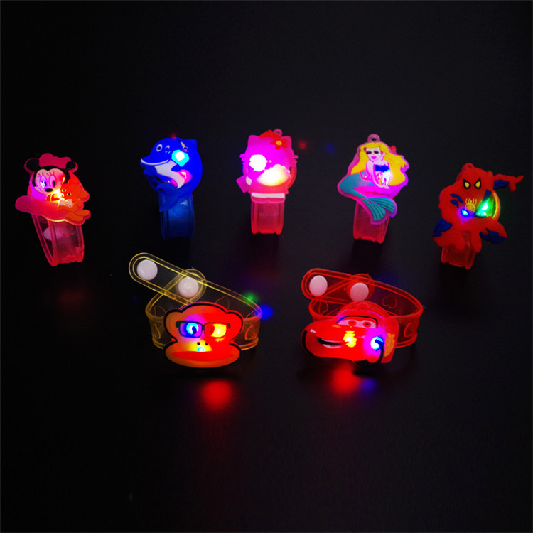 Luminous cartoon wrist band wholesale creative led flash bracelet watch children's toys Luminous cartoon wrist band wholesale creative led flash bracelet watch children's toys
