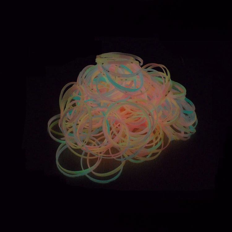 Hot Sale Promotion Gift Printing English Letter Luminous Silicone Bracelet Fluorescent Luminous Rubber Sports Bracelet