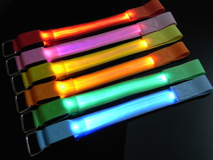 Sports LED Luminous Hand Ring USB Luminous Arm Strap Charging Bracelet Armband Cheer Equipment Luminous Bracelet Sports LED Luminous Hand Ring USB Luminous Arm Strap Charging Bracelet Armband Cheer Equipment Luminous Bracelet