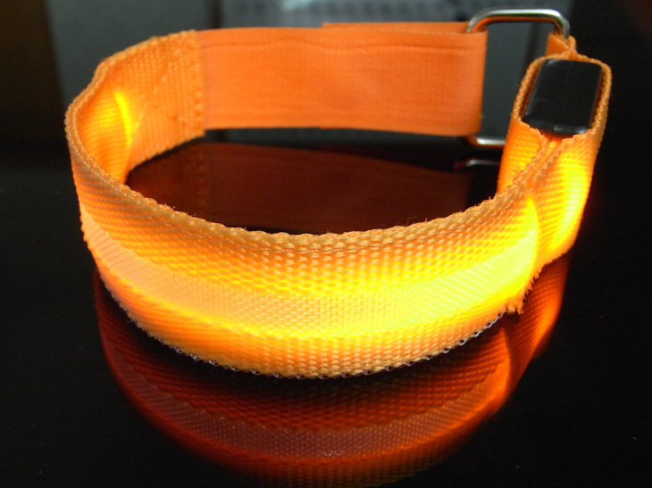 Sports LED Luminous Hand Ring USB Luminous Arm Strap Charging Bracelet Armband Cheer Equipment Luminous Bracelet Sports LED Luminous Hand Ring USB Luminous Arm Strap Charging Bracelet Armband Cheer Equipment Luminous Bracelet
