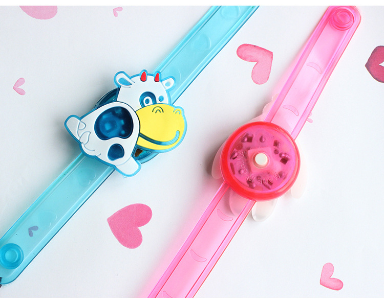 A Variety of Luminous Cartoon Creative Watch Flash Wrist Strap Bracelet Children's Gift Stall Hot Sale Small Toys Wholesale A Variety of Luminous Cartoon Creative Watch Flash Wrist Strap Bracelet Children's Gift Stall Hot Sale Small Toys Wholesale