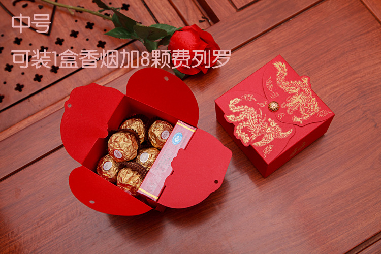 Appearance patent high-grade wedding candy box wholesale customized longfeng three-dimensional creative candy box number